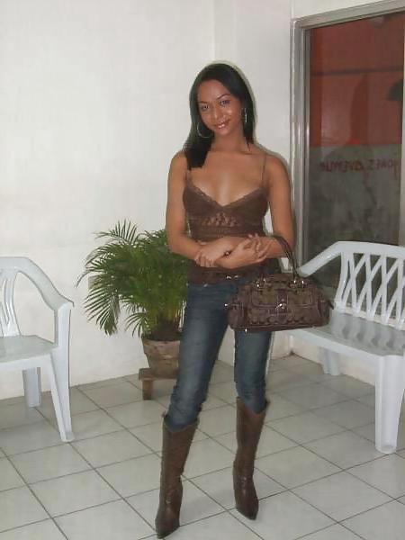 25P Filipino Ladyboy Fiona from Cebu Island