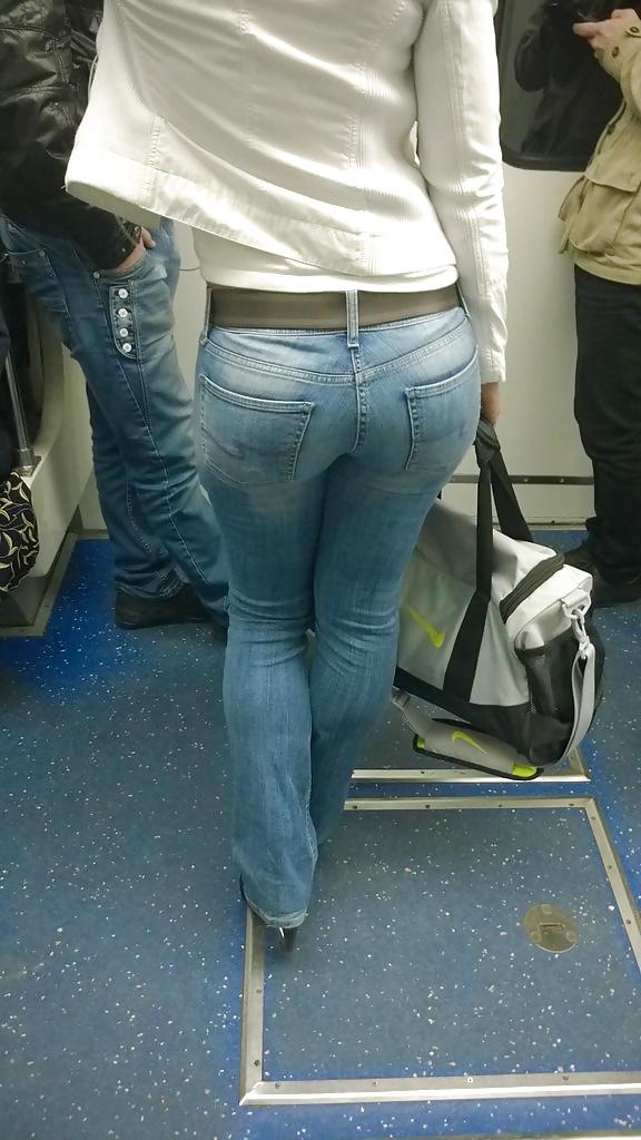 25P Amateur young ass
