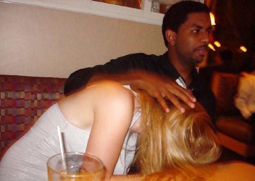 25P White Sluts Gone Wild.- (Clubbing)