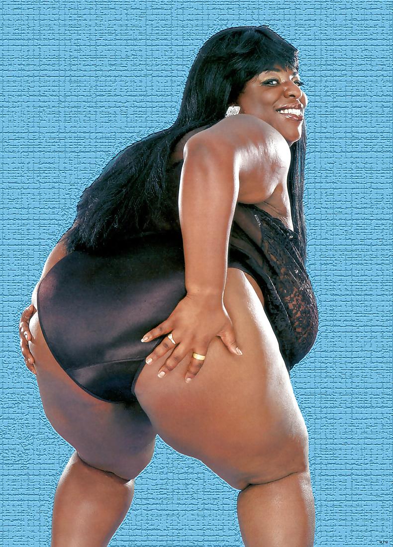 16P Ebony Babe - Kandee Loupes