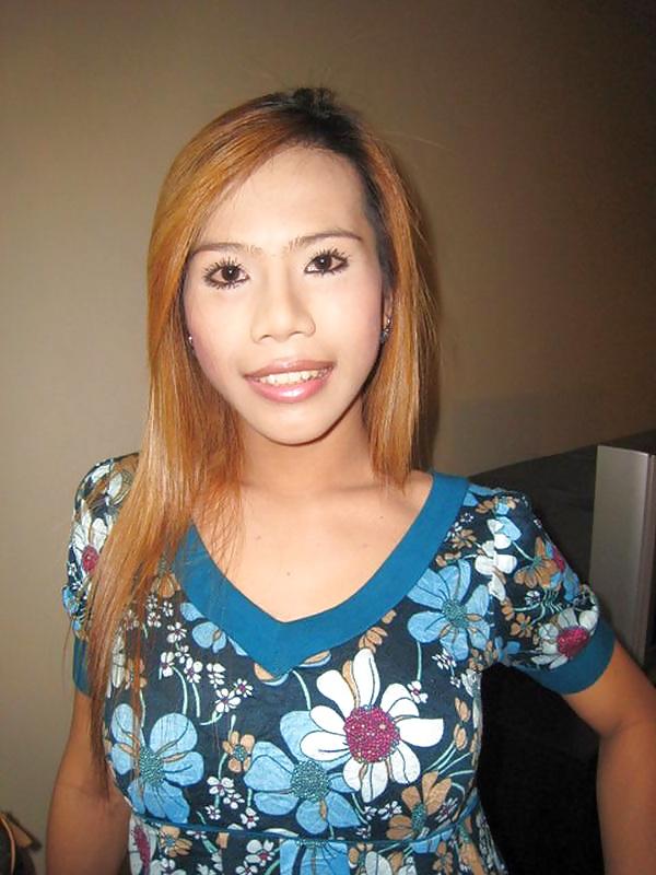 20P Ladyboy Kel from Bangkok