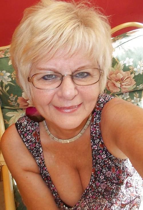 25P Summer Granny