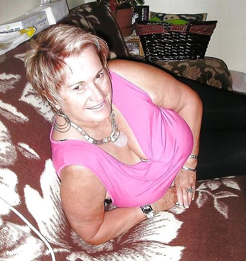 25P Summer Granny