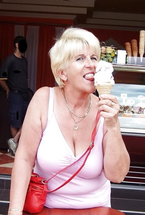 25P Summer Granny