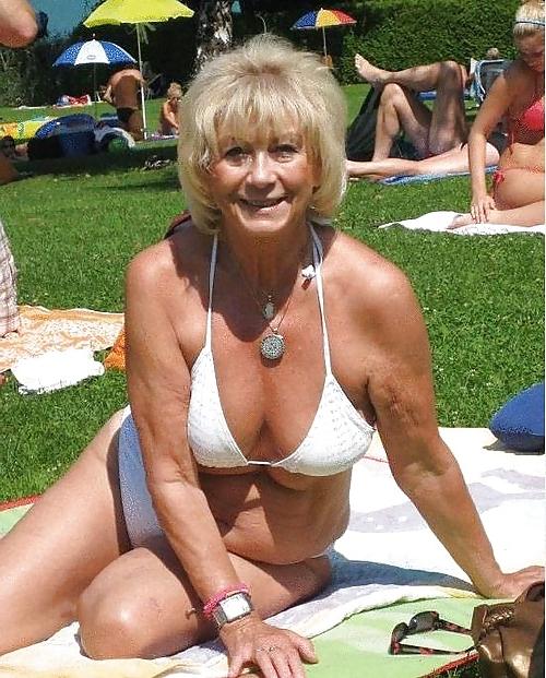 25P Summer Granny
