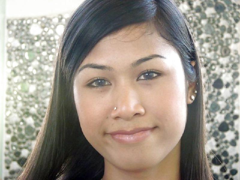 25P Ladyboy Jen aka Emily from Laos