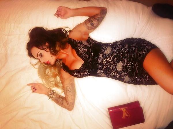 10P Rude-tatgirl non nudes