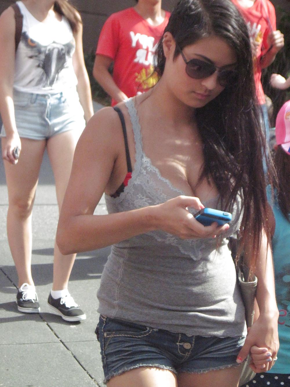 10P Non-nude - voyeur water park and theme parks
