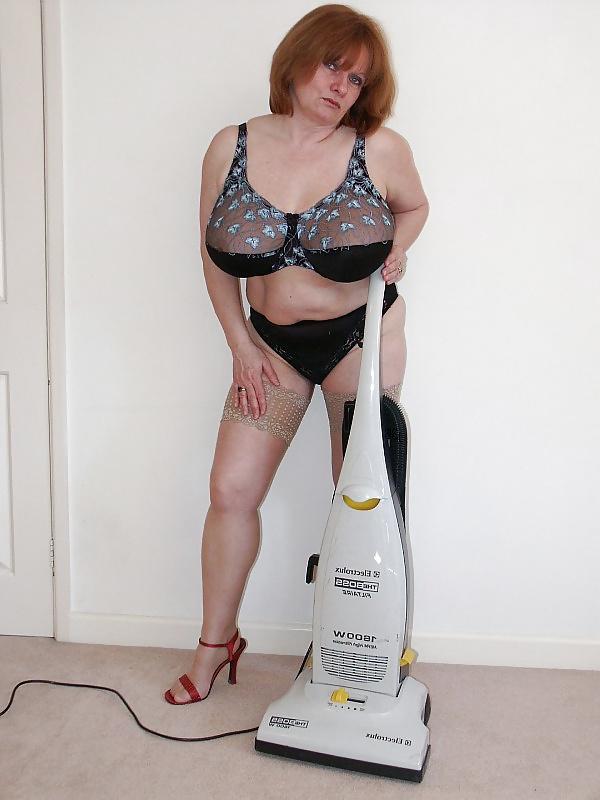 4P She Can Vacuum My Place Anytime!!!