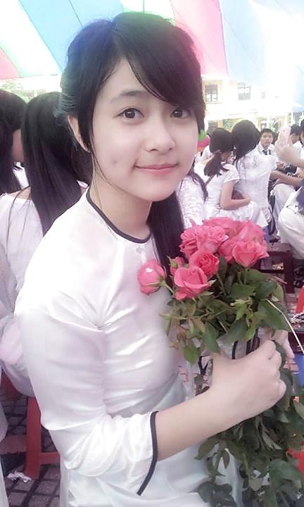 11P Ao Dai - Vietnamese traditional clothes 