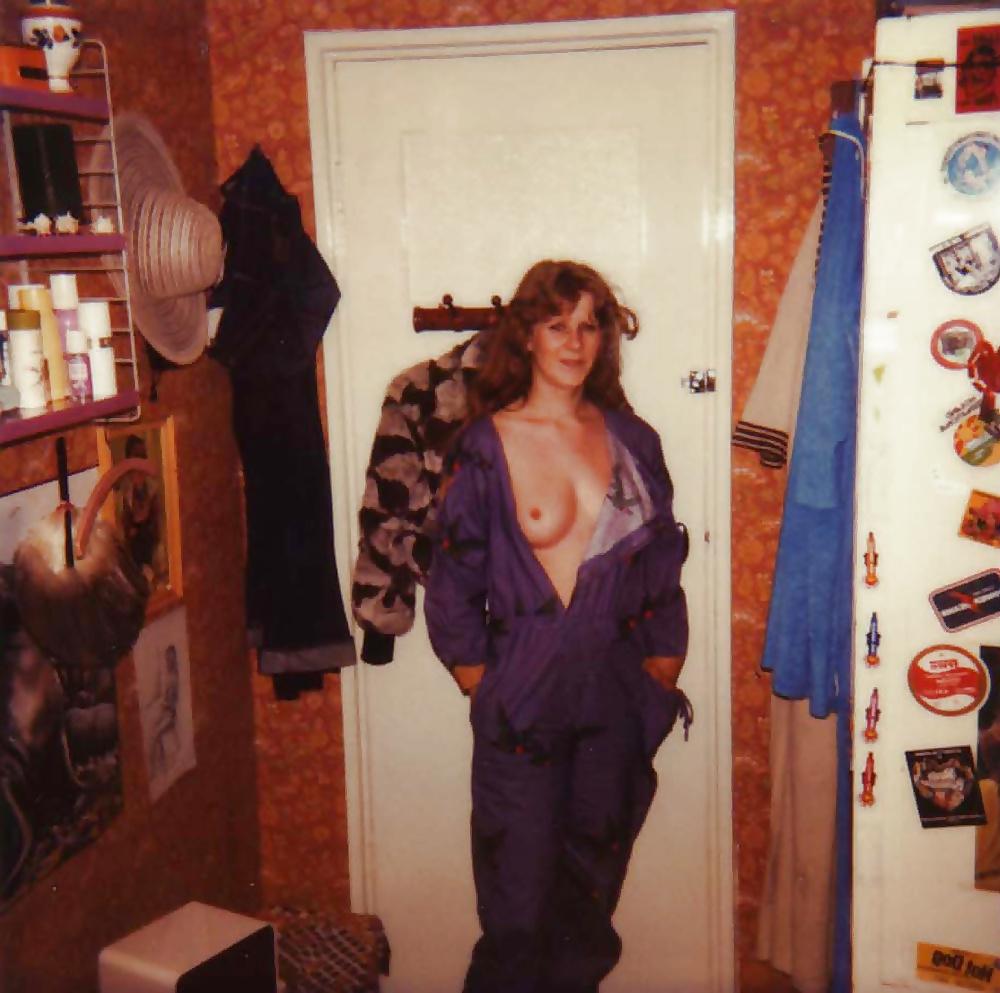 25P Oude foto's van een geil sletje