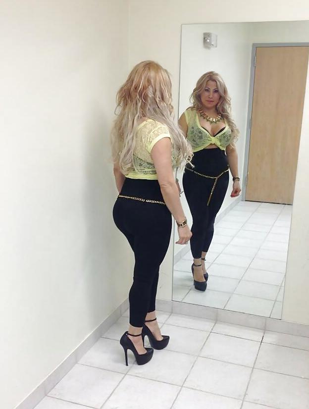 16P Facebook friends  (milf!)