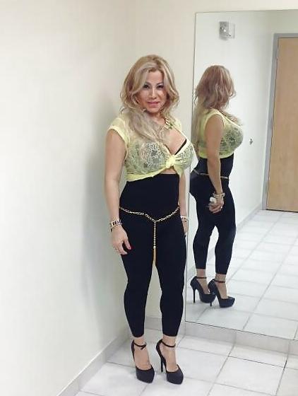 16P Facebook friends  (milf!)