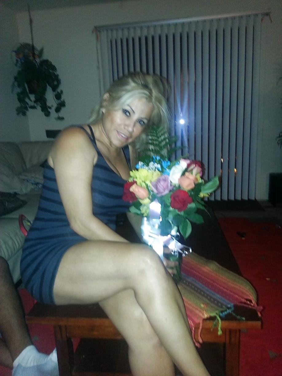 16P Facebook friends  (milf!)