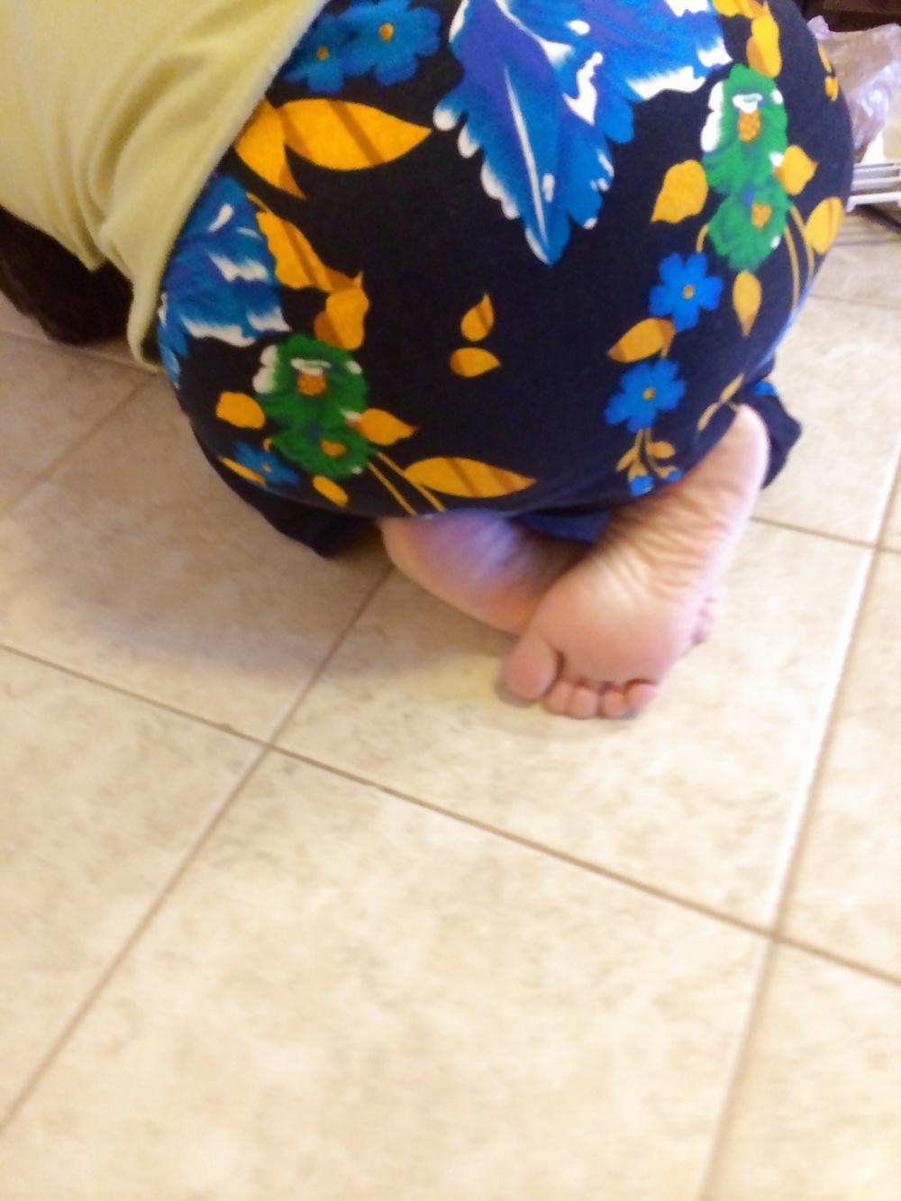 5P Mom mature (asian feet)
