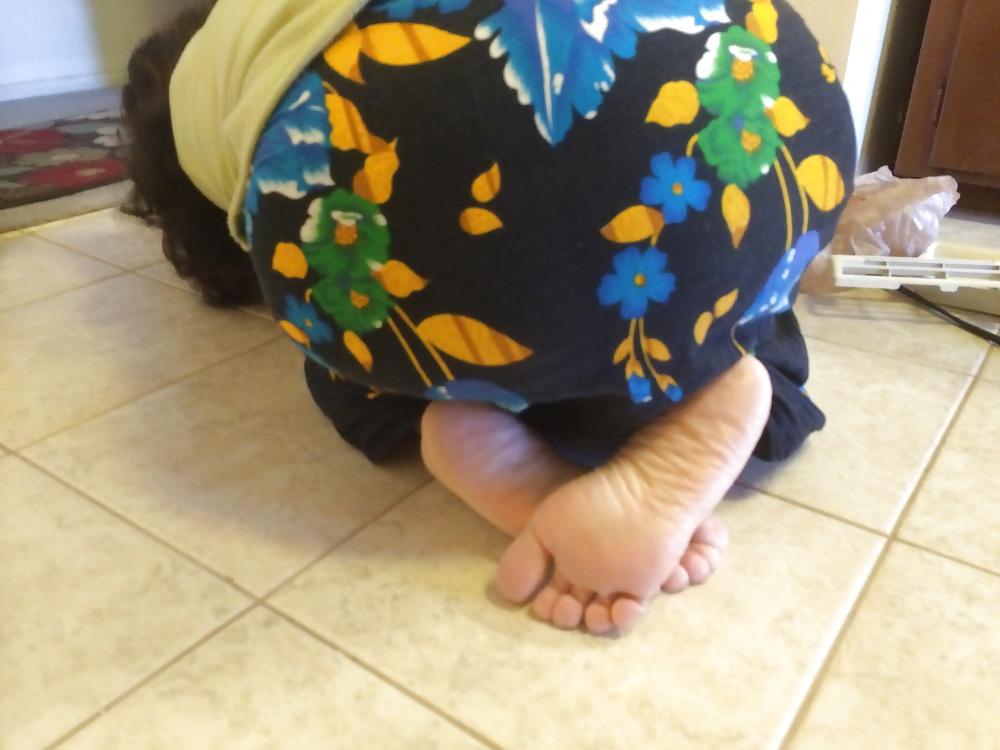 5P Mom mature (asian feet)