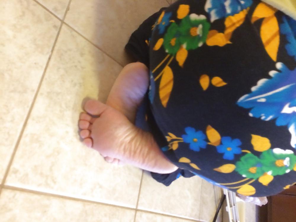5P Mom mature (asian feet)