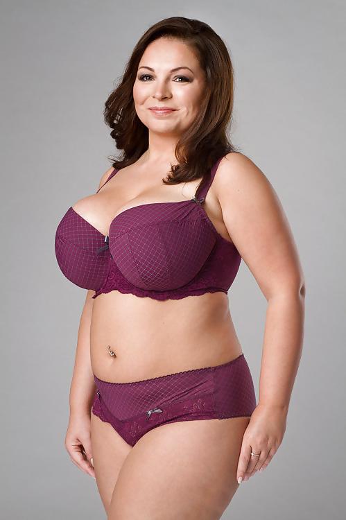 25P BBW Lingerie