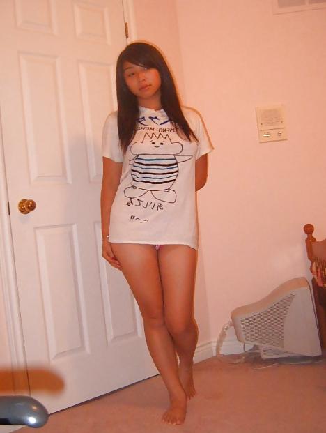17P Non Nude Hotties