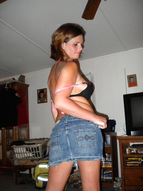 25P Dressed undressed, clothed unclothed matures and girls