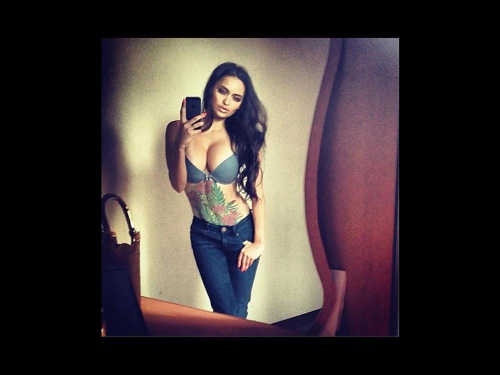 25P Romanian GIRLS