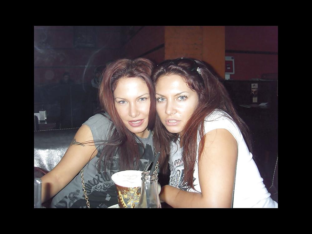 25P Romanian GIRLS