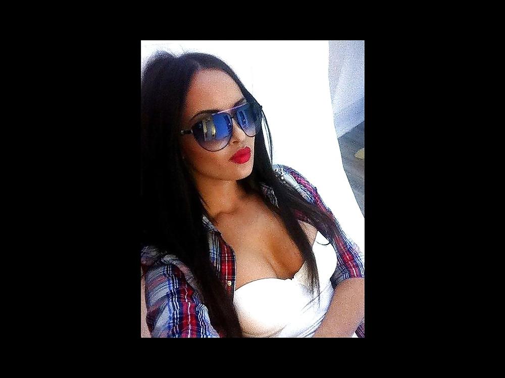 25P Romanian GIRLS