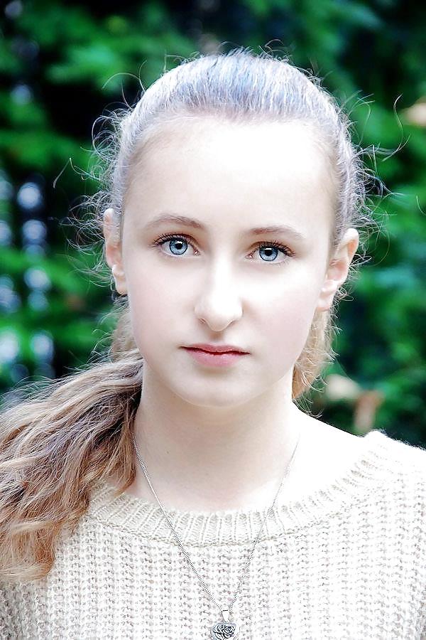 10P Would You Fuck Mom Or Daughter?