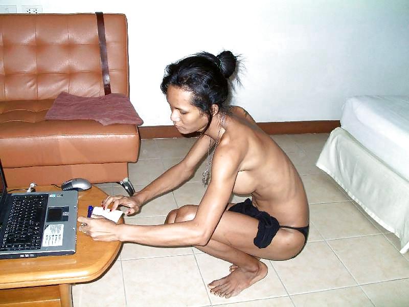 24P Pattaya Ladyboy Tatar