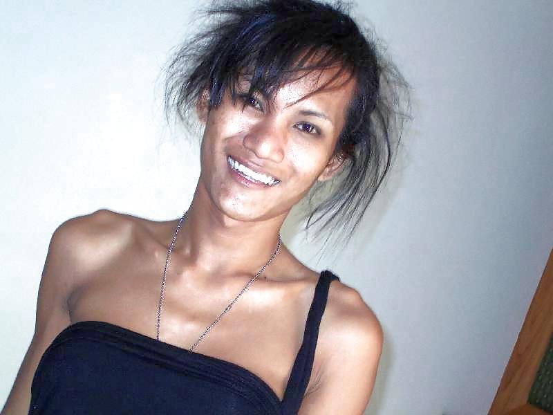 24P Pattaya Ladyboy Tatar