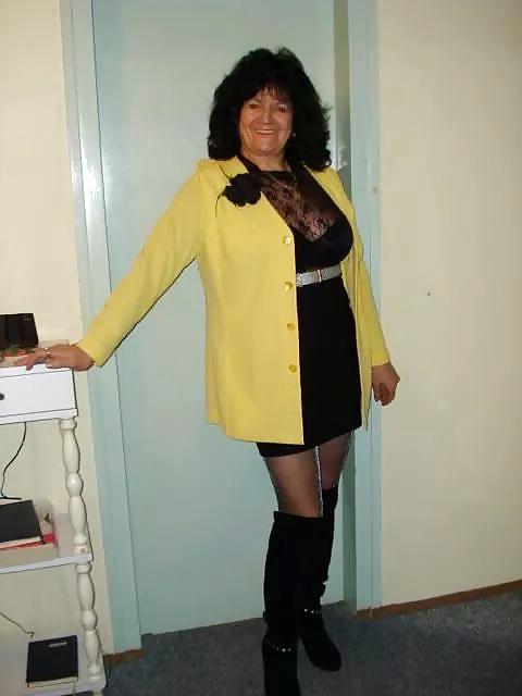 25P Stefi - Mature Slut Part 2