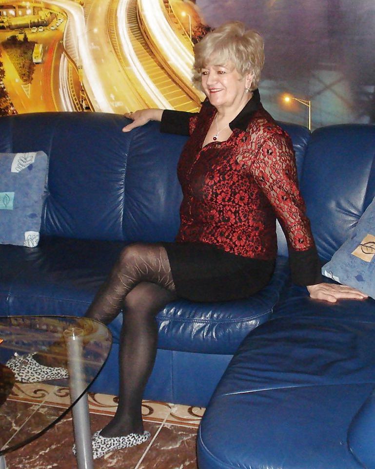 25P Stefi - Mature Slut Part 2