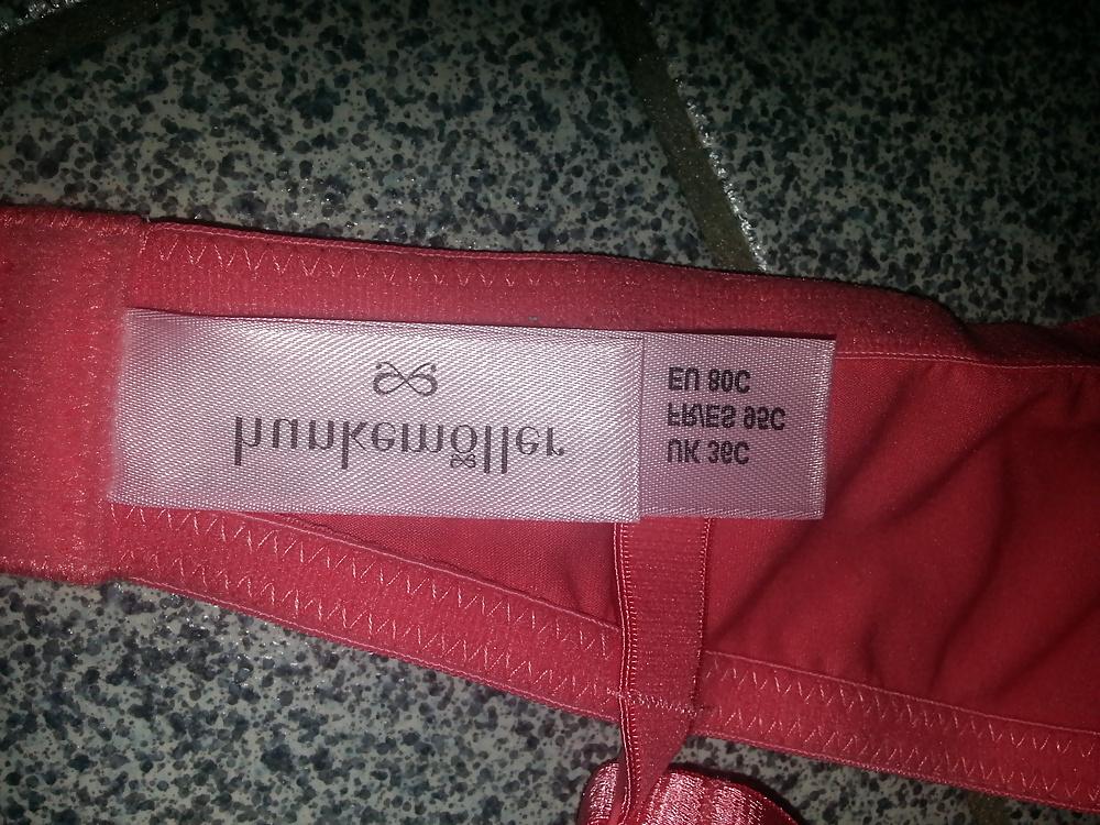 25P Bhtjes en slipjes van me sletje 