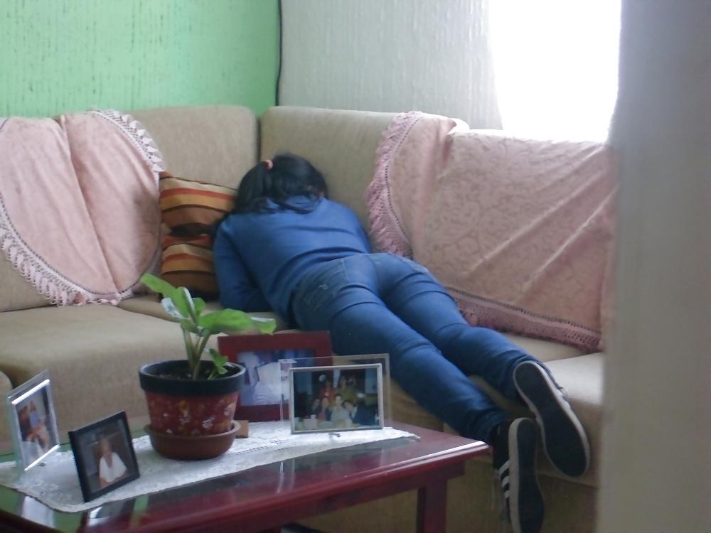 25P Ximena dormida manoseada - ass groping
