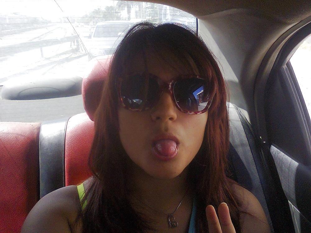 25P Arab girl