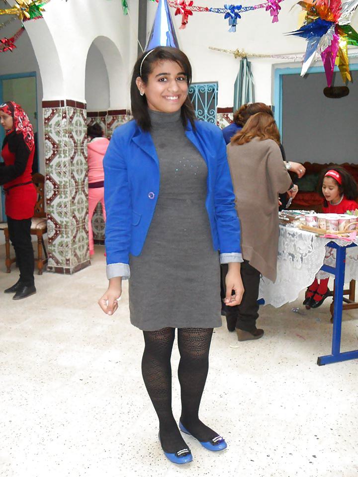 25P Arab girl