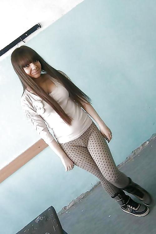 25P Balkan babes in yoga pants
