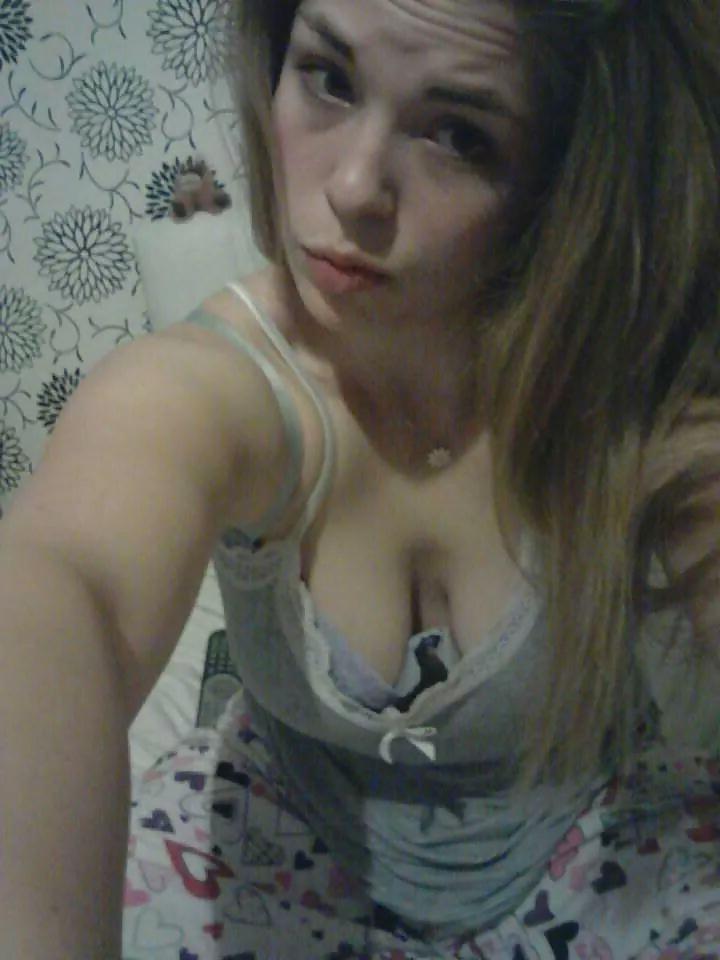 4P Non nude slut