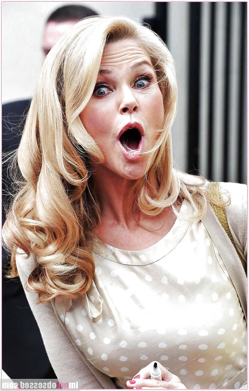 17P Please open your mouth.