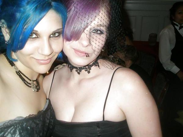 25P My Sexy Friend - THIS ISNT ME