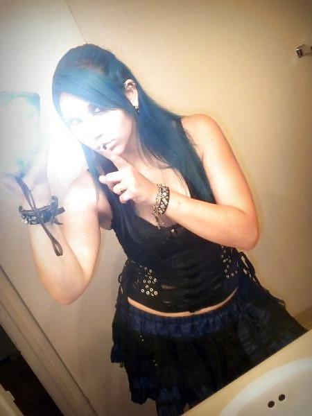 25P My Sexy Friend - THIS ISNT ME
