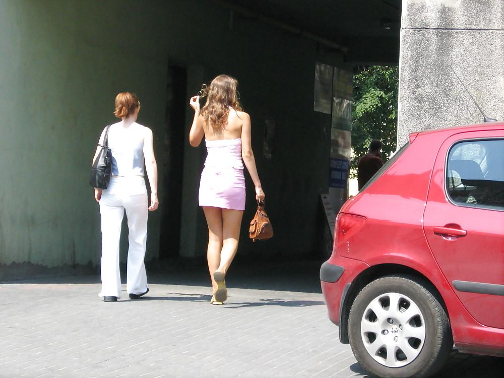 25P Candid Asses And Big Butt In Jeans 2