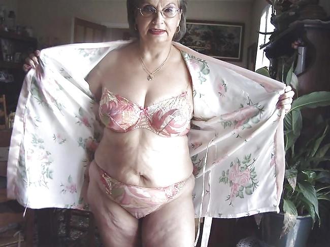 25P Mature and Granny 2  ( MIX )