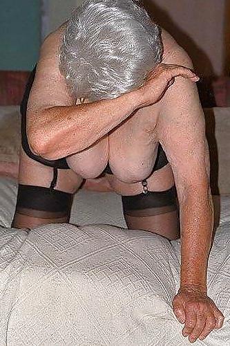 25P Mature and Granny 2  ( MIX )