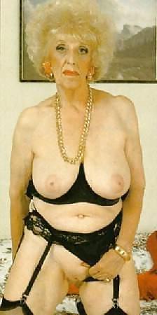 25P Mature and Granny 2  ( MIX )