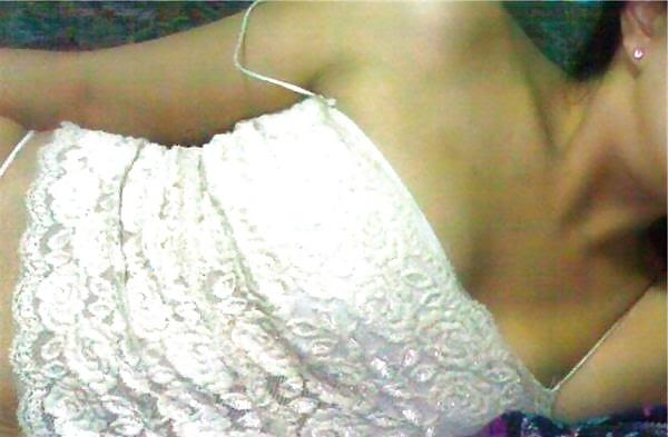25P Horny and shy mature THAI lady