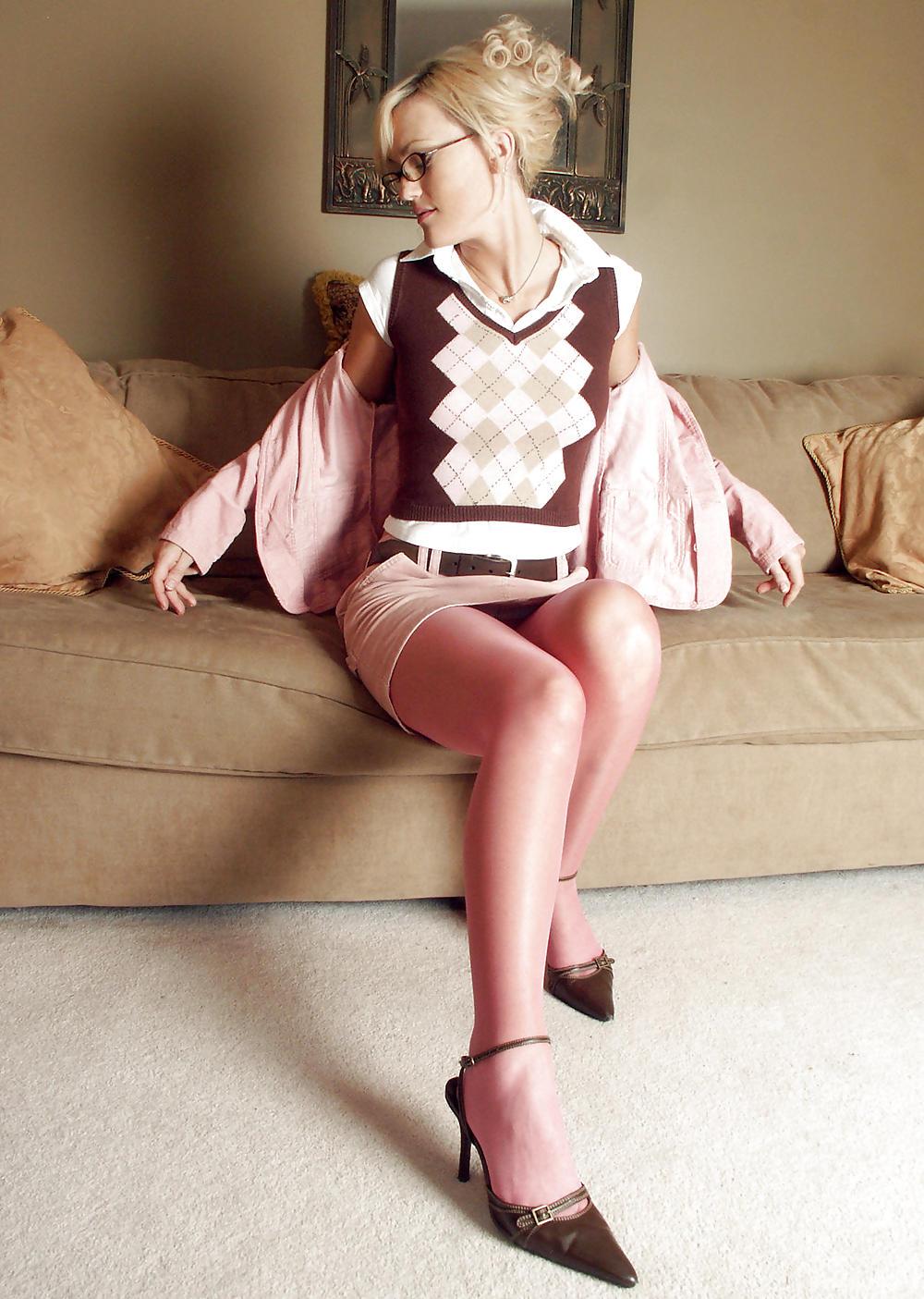 25P Hotlegs-lady in pink