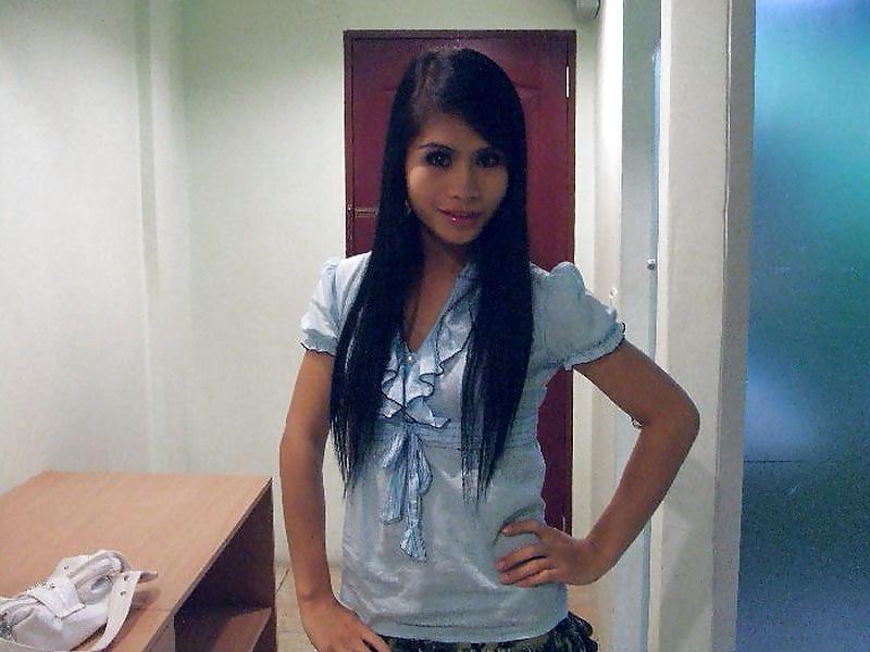 25P Phuket Ladyboy Bombay