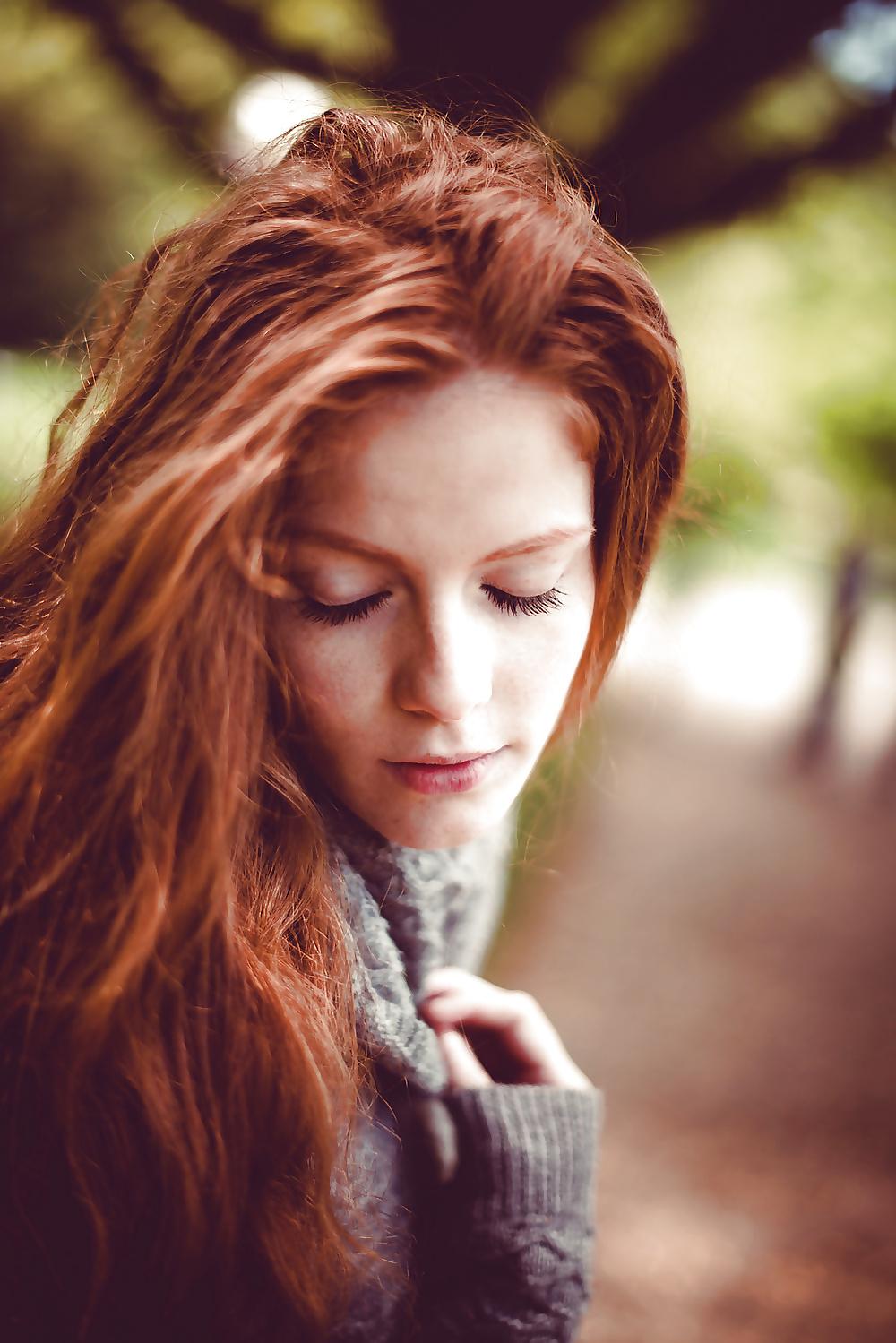 17P Redhead (no nude)