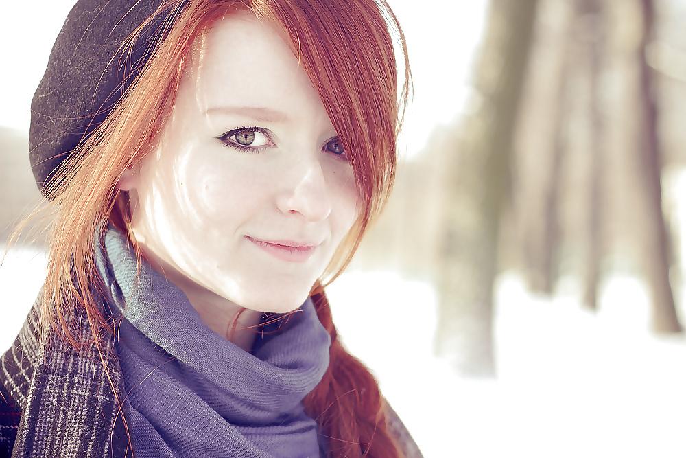17P Redhead (no nude)